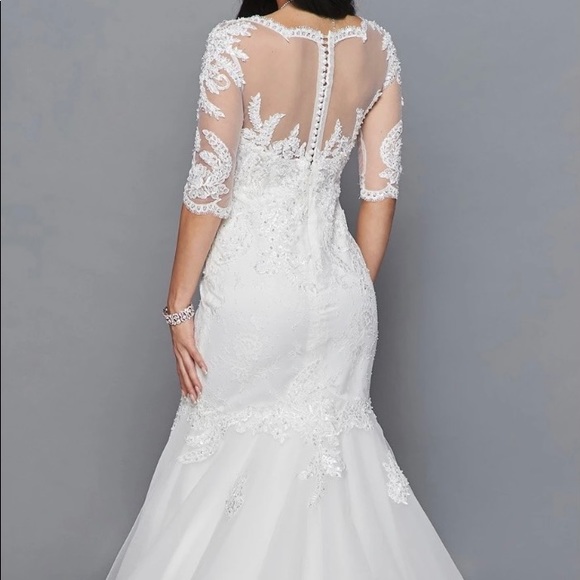 New!White wedding dress size between 8-10 - Picture 3 of 8